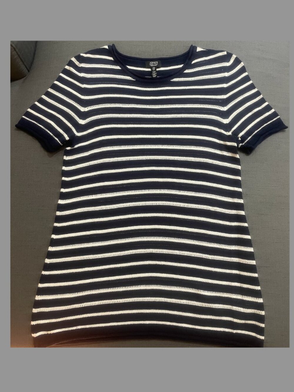 JONES NEW YORK Signature Navy Striped Knit Top Rolled Neck Button Shoulder SZ M